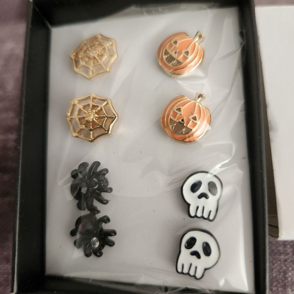 Studio 1886 Charmed & Spooked Earrings Set Of 4 Stud Halloween Earrings Avon